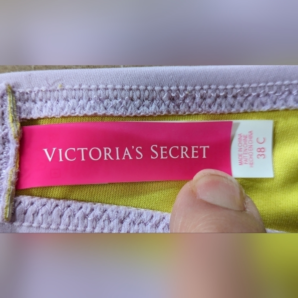 Victoria’s Secret Lilac, pink and yellow floral padded halter bikini top 38C - Picture 4 of 4